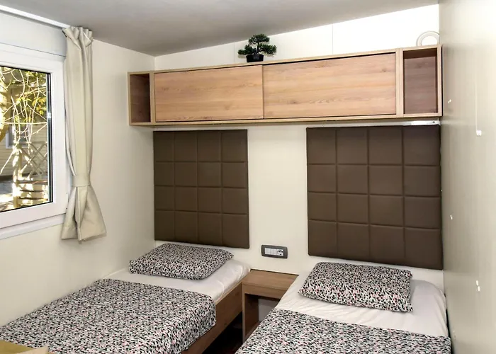 Mobile Posidonija Ii * Biograd Na Moru