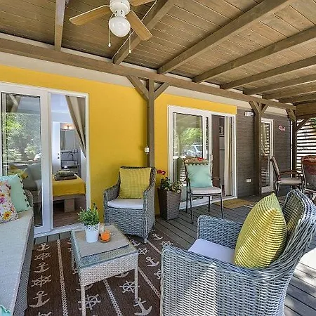 Campsite Mobile Posidonija Ii *