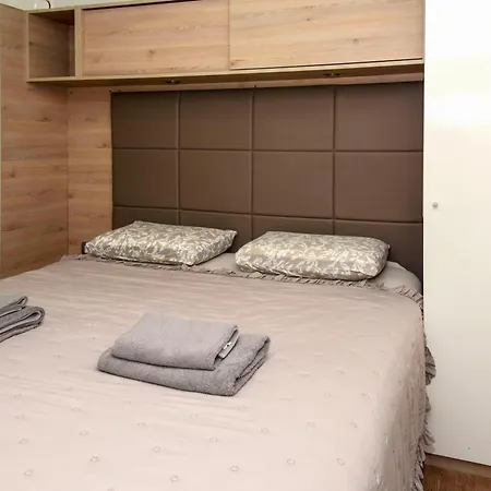 Camping Mobile Posidonija Ii Biograd Na Moru