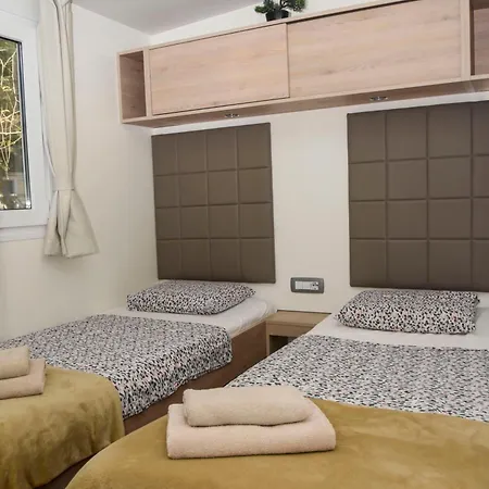 Mobile Posidonija Ii *