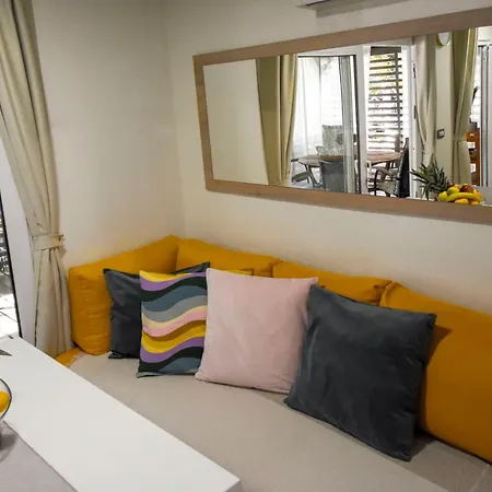 Mobile Posidonija Ii 캠프장