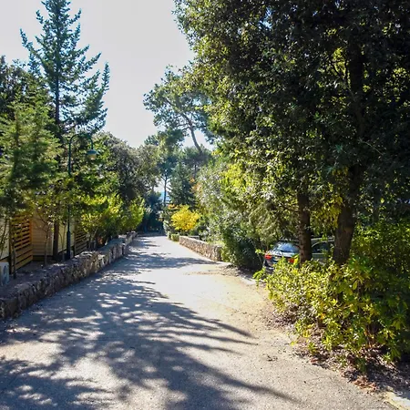 Mobile Posidonija Ii 캠프장 비오그라드나모루