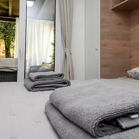 Mobile Posidonija Ii * 비오그라드나모루